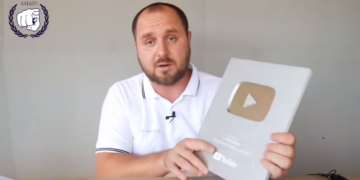 VIDEO. Cât câștigă polițistul-vlogger Tavi Perțea din You Tube? „Am plâns printre gratii la școală, mi-a fost pusă viața în pericol, am fost atacat cu un topor….„