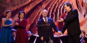 VIDEO. Actorul orădean care s-a întâlnit prima dată cu poezia la Iași, într-un spectacol Eminescu. A rămas pe scenă 70 de ani. Din copilărie avea o memorie de excepție