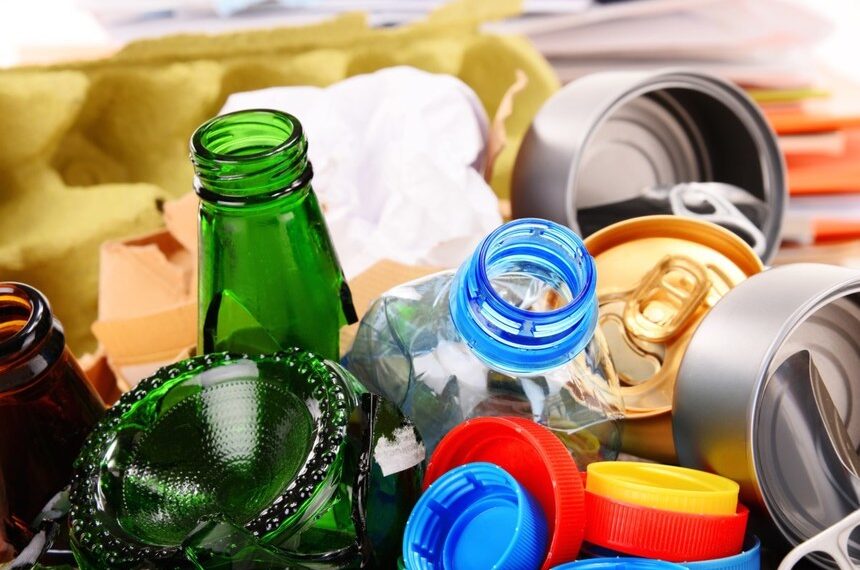 Garda de Mediu demarează o campanie naţională de control a producătorilor, importatorilor şi comercianţilor de băuturi pentru a-i depista pe cei care nu s-au înscris în baza de date a Sistemului de Garanţie-Returnare