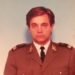 Comandantul Institutului Medico-Militar s-a pregătit și și-a petrecut copilăria în Spitalul Militar din Oradea. Tătăl său a fost anestezistul șef al spitalului