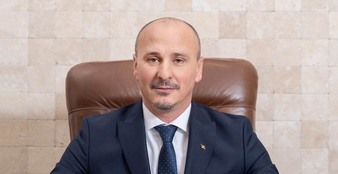 Probabil, cel mai eficient prefect. Dumitru Țiplea e autorul unor demersuri unice la nivel național. Lui îi datorează oamenii din Apuseni facturile diminuate la curent electric