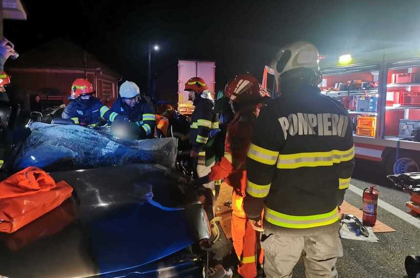 GALERIE. Tinerii din accidentul de la Urvind sunt din Măgești și din Aleșd. Toți patru au vârste între 19 și 20 de ani
