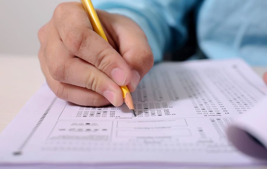 Simulare Evaluarea Naţională: 13.000 de elevi nu au dat probele de Limba română