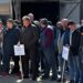 Au vărsat o cisternă de lapte în semn de protest. Fermierii de la Crisana Lact refuză să mai finanțeze economiile altor state europene în detrimentul economiei noastre