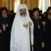 Biserica Ortodoxă Română critică vehement proiectele de legi ale Educaţiei publicate de ministrul Ligia Deca: „diversitatea sexuală” în şcoli este „total abuzivă și nocivă”; „ideologia de gen descrie ca normalitate o deviație psiho-somatică, transgenderismul”