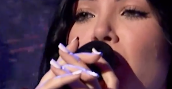 Oradeanca de 16 ani cu voce de senzație. A făcut să plângă publicul de la Românii au talent