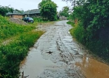 Primărie, obligată în instanță să asfalteze o stradă