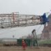 Sonda de apă geotermală din Nufărul va săpa la 2800 m. Au ridicat turla. 13.500 de beneficiari
