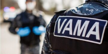 Director la Autoritatea Vamală Română, reținut pentru de trafic de influență