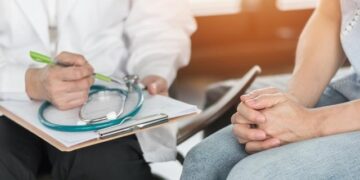 Cancerul ovarian depistat în stadii incipiente poate fi vindecat în 90 – 95% dintre cazuri