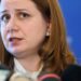 Spărgătorii de grevă / Ministrul Educației, Ligia Deca, face primele declaraţii despre statisticile referitoare la participarea la greva din Învăţământ, încurajând renunţarea la proteste