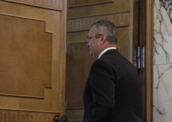 Începe rotativa. Ciucă a demisionat. Predoiu, ministrul Justiției,  premier interimar
