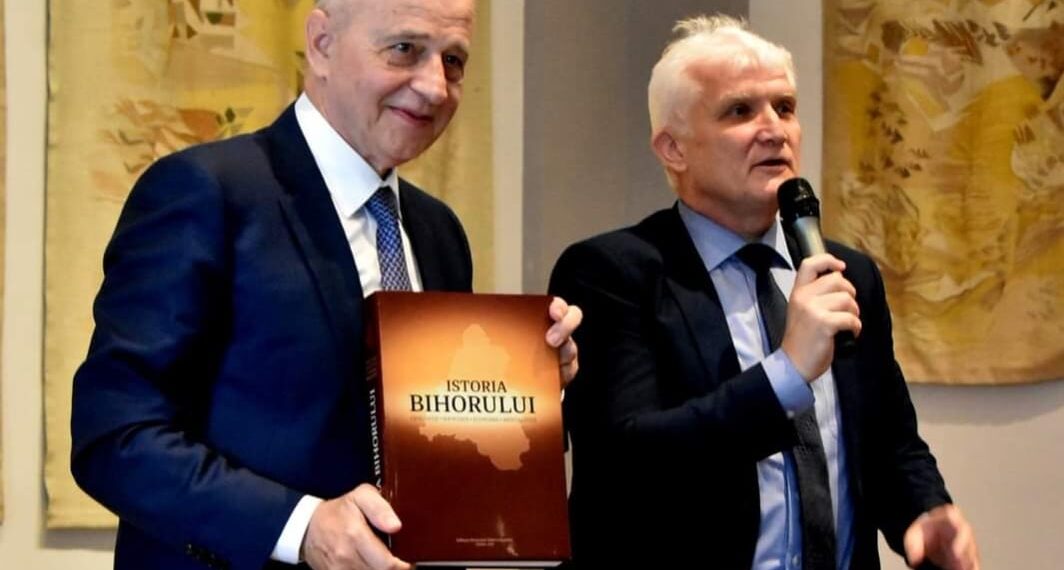 GALERIE. Secretarul General Adjunct al NATO la Oradea, între Președenția României și Centrul de excelenţă NATO din domeniul Inteligenţă Umană  