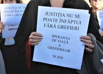 Grefierii acuză că măsurile luate constra magistraților înseamnă condamnare la moarte pentru ei. Se alătură grevei