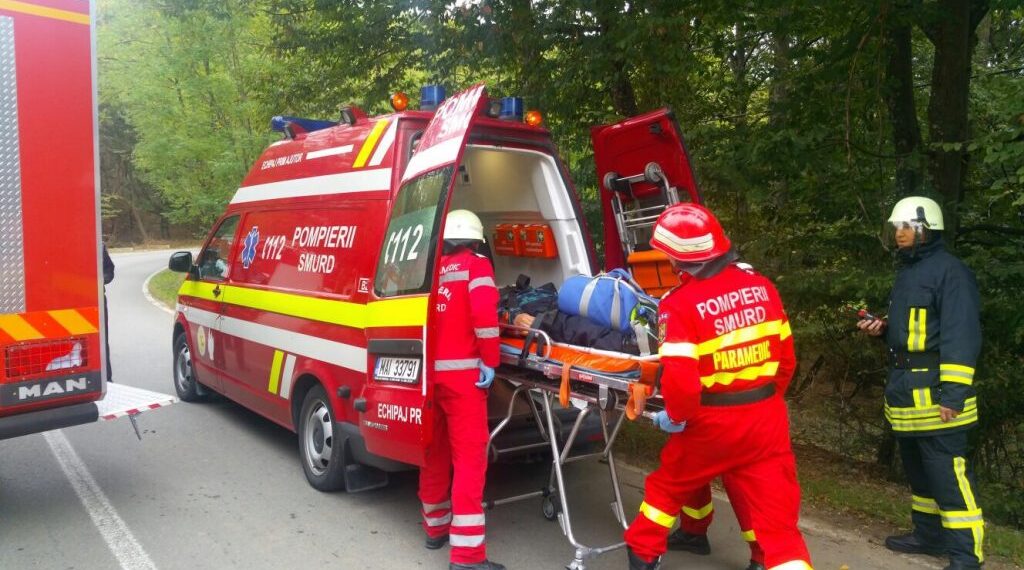 Copil intubat după ce a fost spulberat de un șofer de 25 de ani, băut