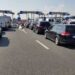 Trafic auto congestionat la ieșirea din țară spre Ungaria / Două ore de aşteptare pentru autoturisme în punctul de frontieră Nădlac