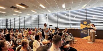 Au premiat cei mai performanți contabili din Bihor.  Au socializat pe tema : “Contabilitatea criminalistică: adevărul din spatele cifrelor“
