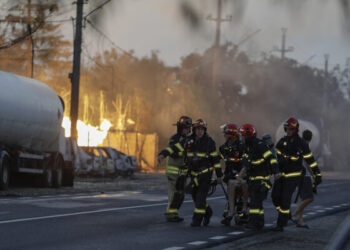 Întregul stoc de trombocite, trimis de Oradea   pentru a ajuta la salvarea victimelor rănite în incendiul uriaș din Crevedia