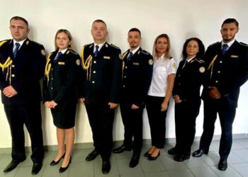 Unii în grevă, alții depun jurământul în singurul penitenciar în care deținuții sunt supravegheați de deținuți
