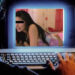 A filmat doi minori făcând sex şi a postat filmarea pe internet