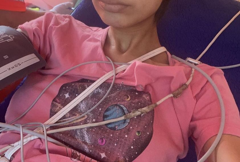 Andreea a rămas orfană după ce tatăl său a fost răpus  de o boală necruțătoare. Adolescenta, diagnosticată cu aceeași boală, are nevoie de sprijin