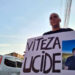 Şoferul ucigaş, care a accidentat mortal un copil pe trecerea de pietoni din faţa Poliţiei Municipiului Oradea, a fost trimis în judecată pentru ucidere din culpă / Familia băiatului vrea să ceară în instanţă schimbarea încadrării faptei în omor, cu sancţiuni mult mai dure