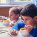 Peste 10.400 de copii din Bihor vor primi masă caldă gratuit în acest an şcolar / Guvernul a aprobat ordonanţa de urgenţă pentru alocarea banilor, la trei săptămâni după începerea cursurilor