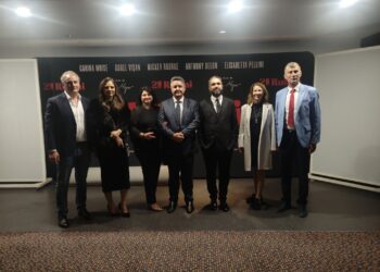 GALERIE. Fostul președinte Emil Constantinescu la premiera de gală a filmului regizat de preotul orădean Ciprian Mega alături de megastarurile:  Elisabetta Pellini, Mickey Rourke, Anthony Delon