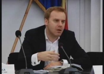 Celebrul judecător orădean Mihail Udroiu, promovat la ICCJ, în completul care a decis azi că faptele de care erau acuzate Elena Udrea și Ioana Băsescu rămân prescrise