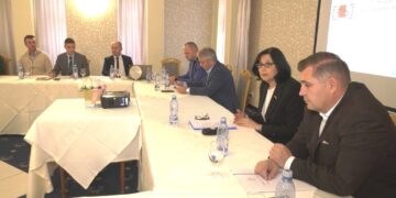 Un avocat și un medic au luat pulsul DIICOT, Antidrog, Crimă Organizată, a medicilor, farmaciștilor, preoților înainte de a vota legea care prevede 25 de ani de închisoare pentru cei care cultivă și vând droguri