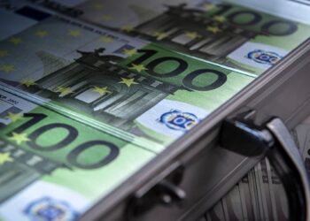 Tribunalul Bihor acordă unui tânăr daune morale și materiale de 100.000 de euro în urma unui accident