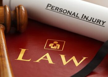 Luarea sau menținerea  unei măsuri asigurătorii pentru repararea pagubei produse prin infracțiune în lipsa unei cereri de constituire ca parte civilă a persoanei vătămate | Jurisprudență ÎCCJ
