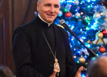 Mesajul PS Episcopul Virgil Bercea: Cristos s-a născut, „nu vă temeți”! În El biruim temerile și frica în fața necunoscutului. Rămâneți tari în credință, precum sfinții…