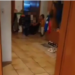 Copil de 2 ani ținut de părinți ore întregi pe dulap, bătut, gura umplută cu vată și l-au legat cu bandă adezivă să nu facă  gălăgie