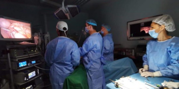 Medicii orădeni au rezolvat cu succes cazul unei fete de 17 ani din Țara Beiușului, care avea o boală foarte rară, un caz la un milion