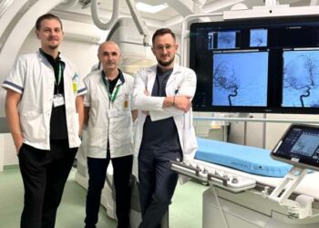 Salvat la Oradea  după un accident vascular cerebral. Intervenție realizată de medici cu supraspecializări la Spitalul Universitar din Strasbourg și la Clermont-Ferrand, în Franța, la Neuroradiologie Intervențională