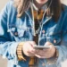 Accesul adolescenţilor la subiectele sensibile va fi blocat