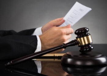 Citarea părții civile în cauzele având ca obiect revocarea amânării aplicării pedepsei sau revocarea suspendării executării pedepsei sub supraveghere  la sesizarea serviciului de probațiune |Practică neunitară