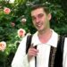 Un artist iubit, 5 ani sclavul alcoolului. De la un pahar băut să poată dormi  la 10 litri de bere pe zi. A ajuns o legumă