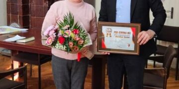 Cine e profesoara care după 38 de ani la catedră, tabară organizată după o idee originală, 17 ani de gimnastică de recuperare pentru vârstnici a luat premiul Pro Civitas