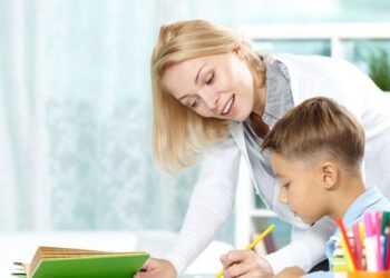 Sancțiuni pentru profesorii care fac meditații contra cost cu elevii de la clasă. Până la 2 ani închisoare