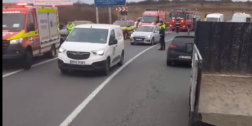 Doi oameni la spital după un accident între Biharia și Oradea