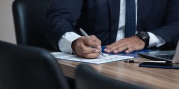 Avocații dobândesc de drept calitatea de mandatari autorizați în fața OSIM