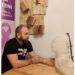 Mască termoplastică purtată de Sandu Dascăl, co-fondator Asociația Buni Prieteni, în lupta câștigată cu cancerul, vedetă în expoziția de la Casa Darvas