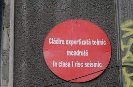 Legea care interzice închirierea clădirilor „cu bulină”a intrat în vigoare