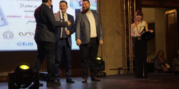 Bihoreanul care a pus bazele celei mai mari ferme de măgărițe din țară, premiat alături de cei 100 de români cu business-uri de succes ca la carte în  Gala „România ești TU”