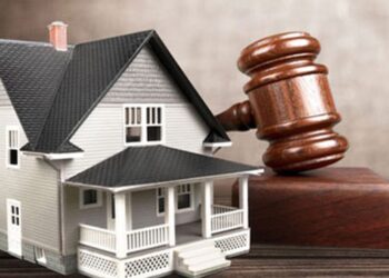 Acțiune în constatarea dobândirii dreptului de proprietate asupra terenurilor pe care creditorul obligației s-a obligat să le transmită, ca preț al întreținerii prestate, cerința formei autentice a actului