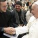 Preotul bihorean care i-a dus Papei scrisoarea  unui copil de aproape 5 ani, Francisc, numit așa în cinstea vizitei Sanctității Sale în România