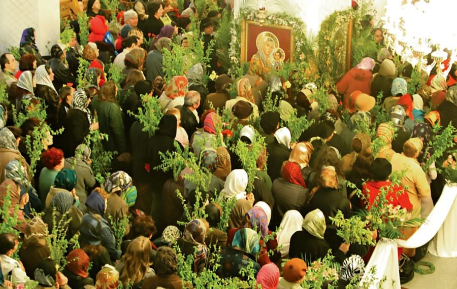 1,8 milioane de români, sărbătoriți de Florii