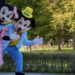 Români deghizați în Mickey și Minnie Mouse prinși la furat în Italia